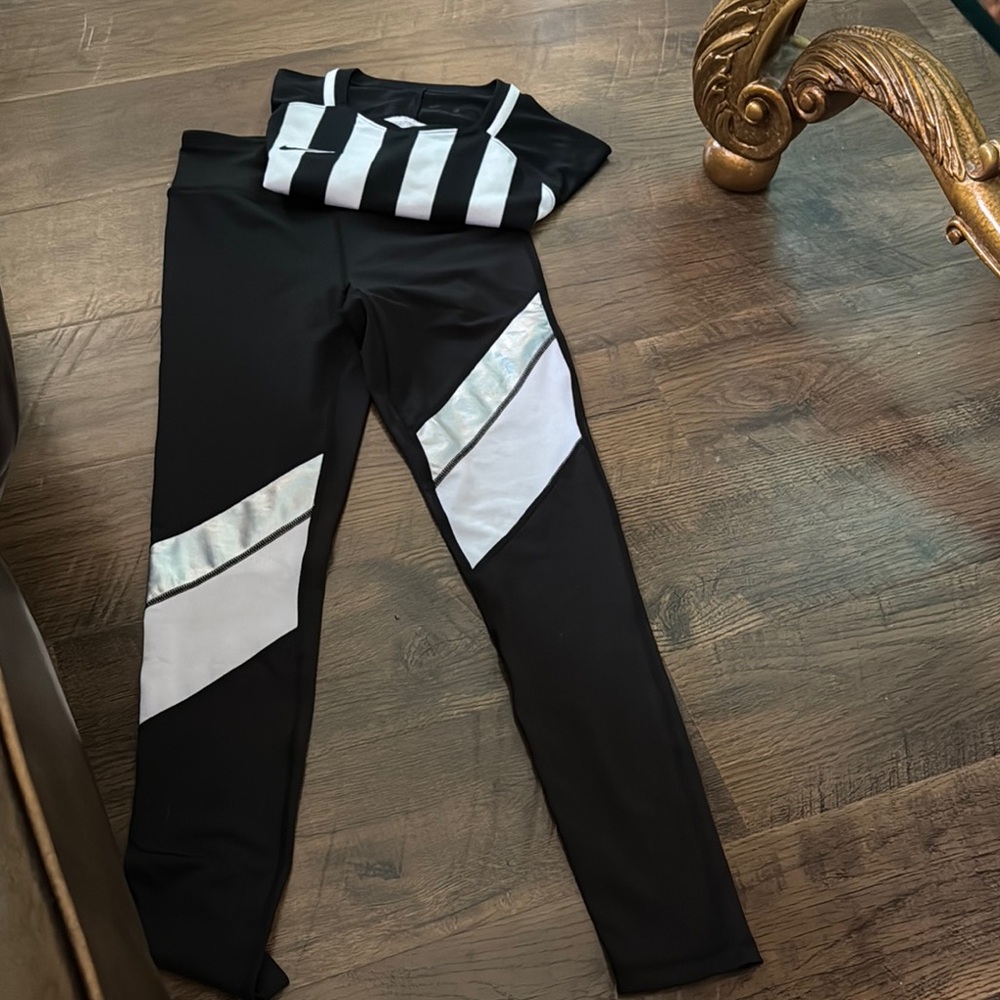 Stylish Black and White Kids Leggings with Nike shirt